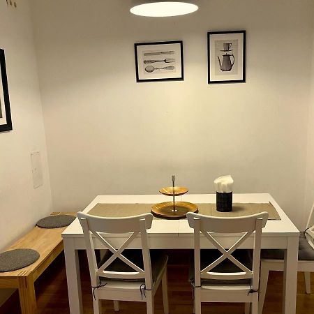 Casa Nostra - Zentrale Wohnung am Augarten Wina Bagian luar foto